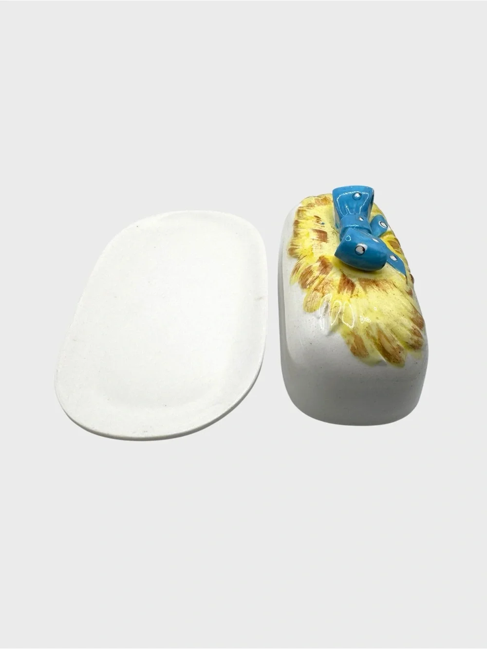 Royal Sealy charming ceramic
